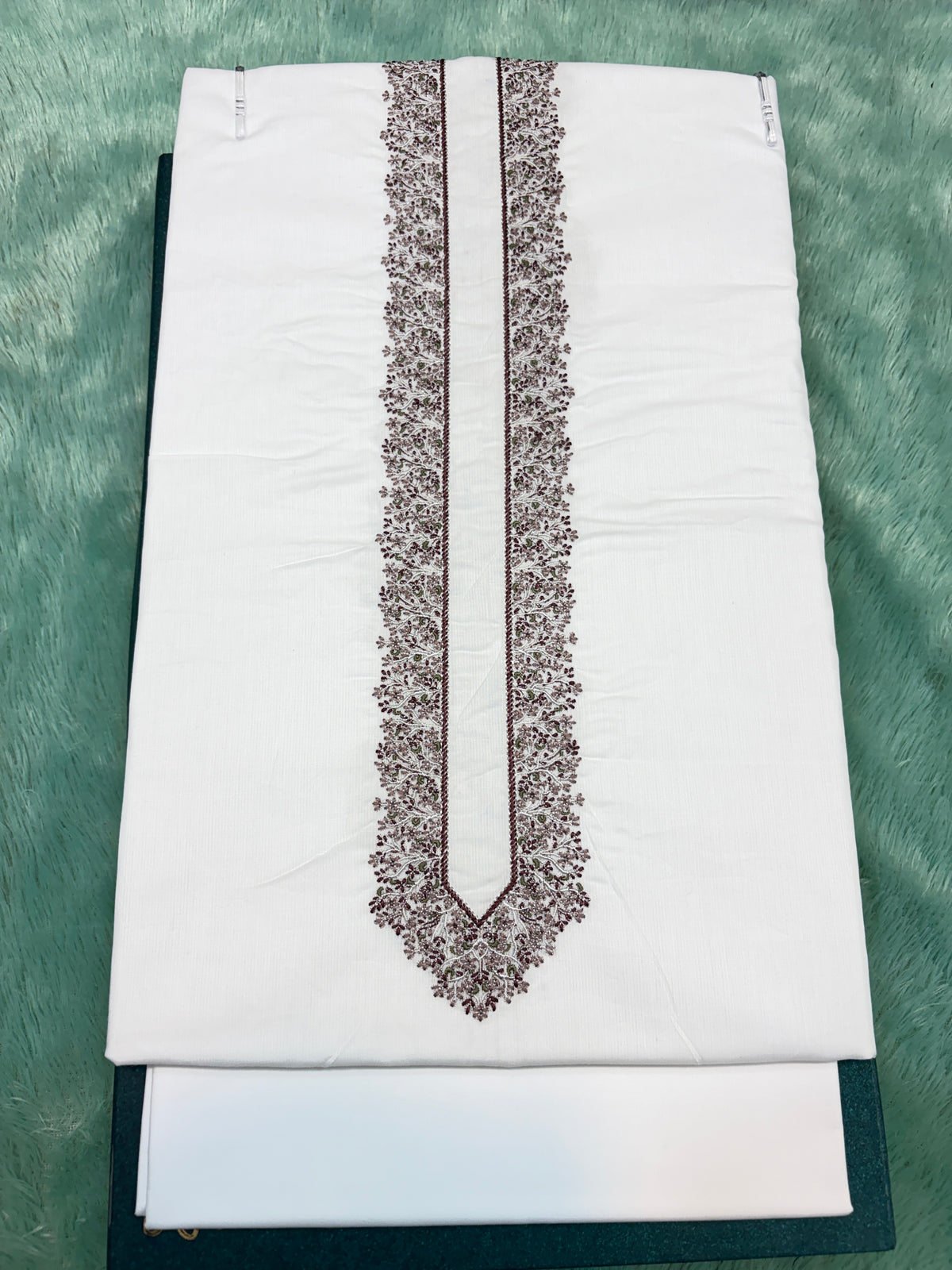 AL-KABIR Pakistani Style Kashmiri Work White Full Kurta Pyjama - DN01