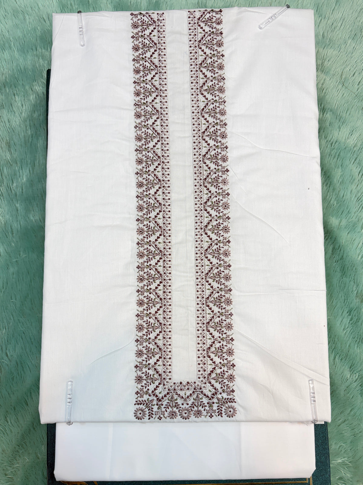 AL-KABIR Pakistani Style Kashmiri Work Off White Full Kurta Pyjama - DN04